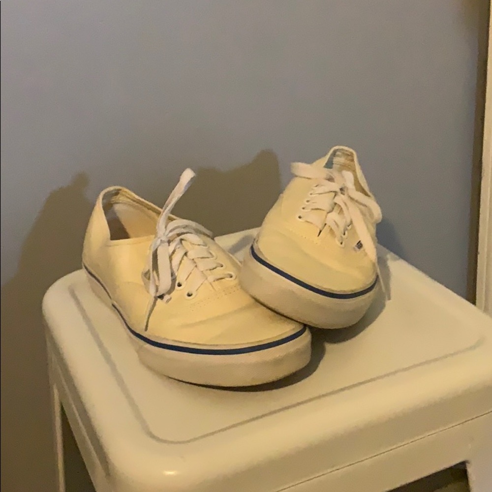 pale yellow vans size women’s 8